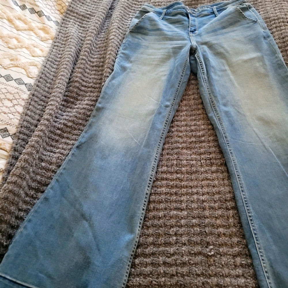 High rise wide leg jeans